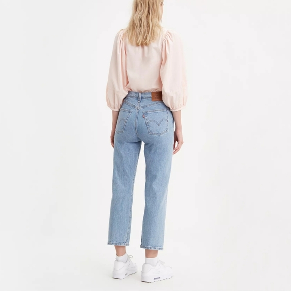 Levi's Ribecage Premium Straight Tango Light Wash Crop Jeans - Picture 12 of 14